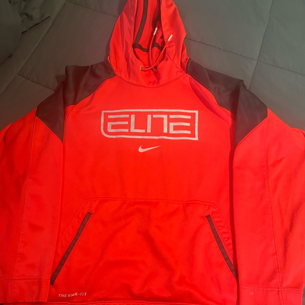 Nike Red Therma-Fit Pullover